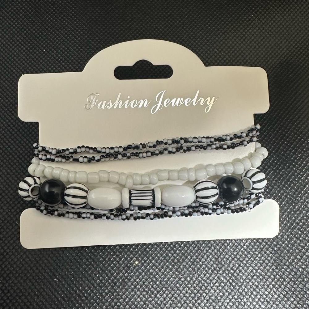 Black and White Beaded Bracelet Set